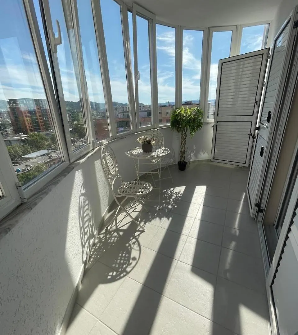 Deoni Apartment Luxury Tirana