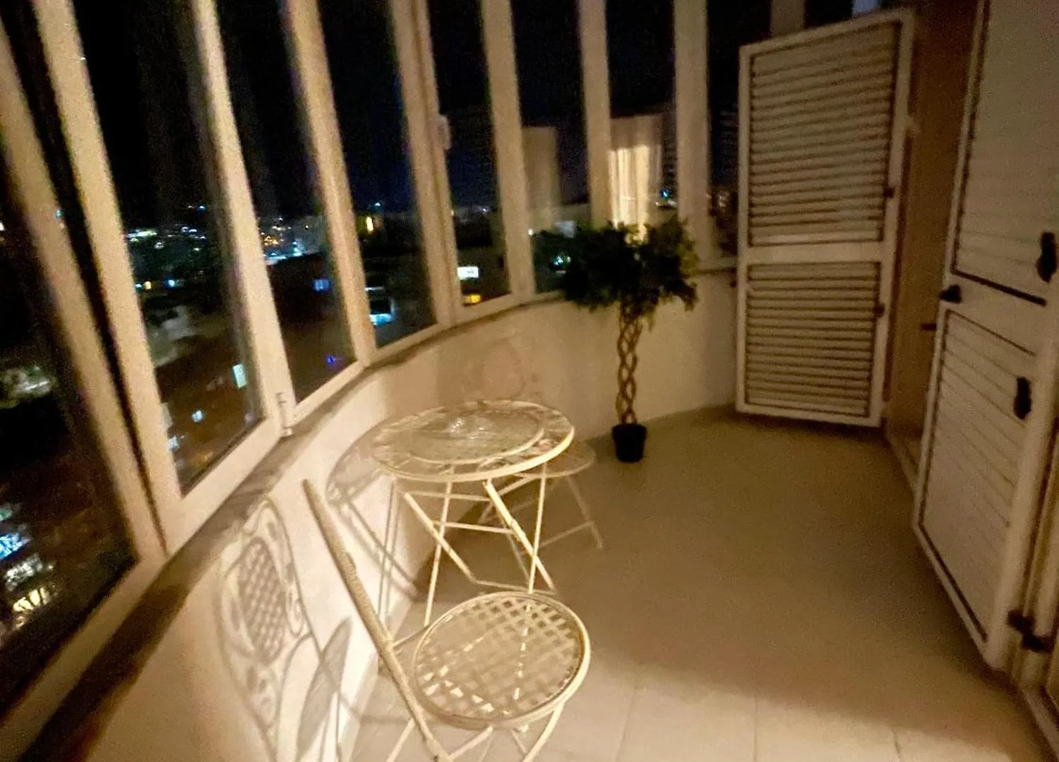 Deoni Apartment Luxury 地拉那