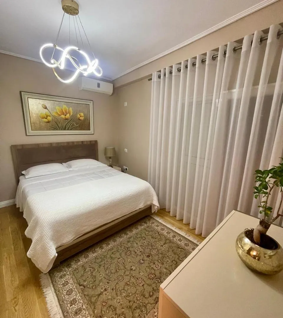 Deoni Apartment Luxury 地拉那 阿尔巴尼亚